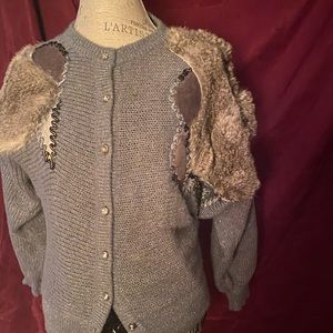 Gorgeous grey sweater